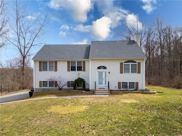 25 Belfield Dr, Johnston, RI 02919