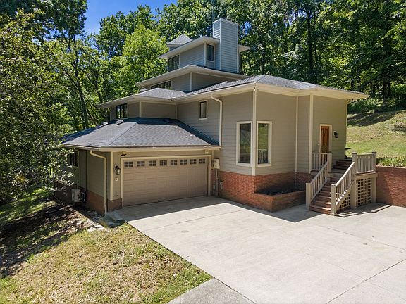 2nd image of 2261 Skinner Rd