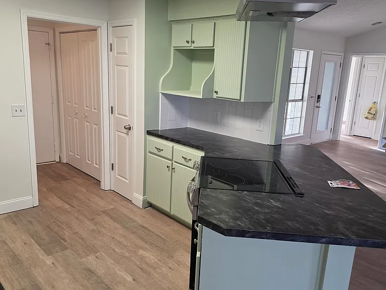139 Heritage Cir — Photo 8