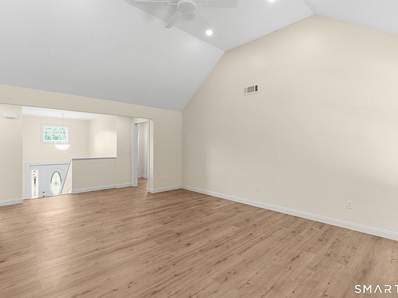 4th image of 160 Browning Road
