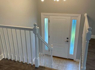 8 Adam Wheeler Ln, Holliston, MA 01746