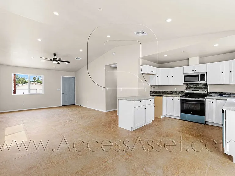 33296 Case St — Photo 12