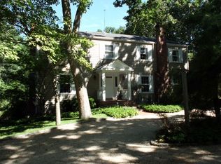 5 Hedges Banks Dr, East Hampton, NY 11937