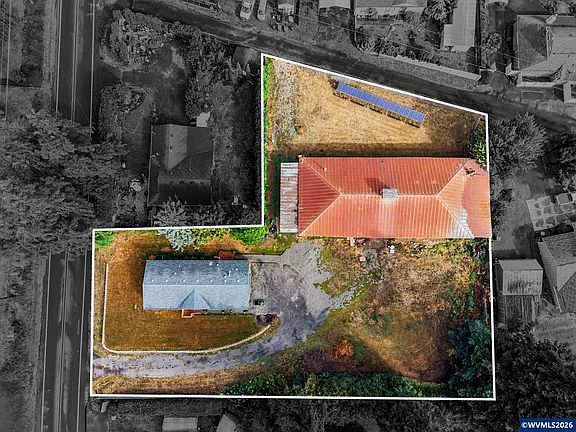 3rd image of 21966 Airport Rd NE