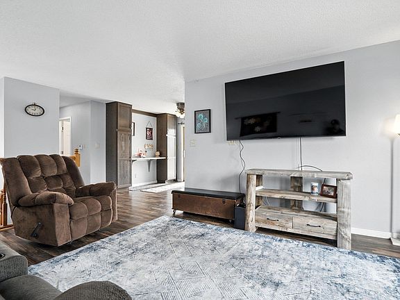 5th image of 1155 Leona Ave
