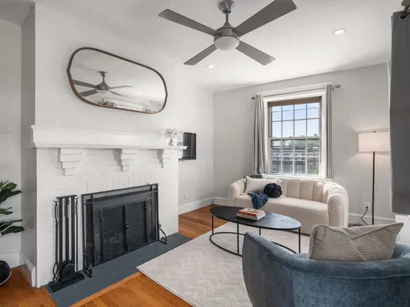 4 Washington Ave APT 18, Cambridge, MA 02140