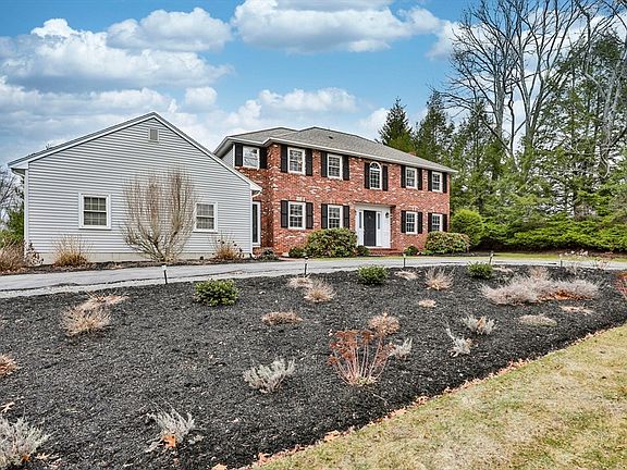 2nd image of 110 Quail Run Rd