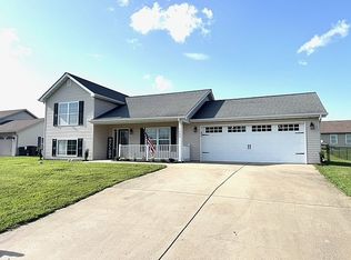 1463 Black Rock Ln, Farmington, MO 63640