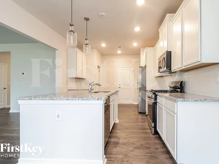 625 Goldburn Way — Photo 6