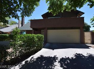 4798 Woodridge Rd, Las Vegas, NV 89121