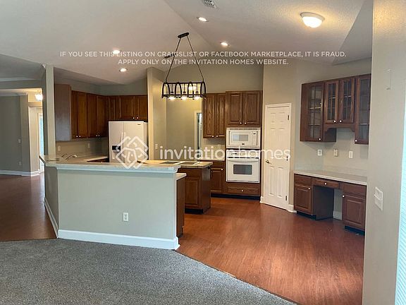 4th image of 4937 Blackhawk Dr