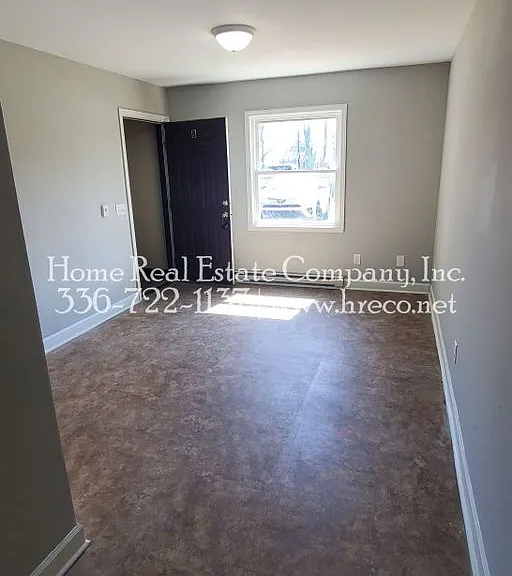 2334 N Cherry St #B — Photo 3