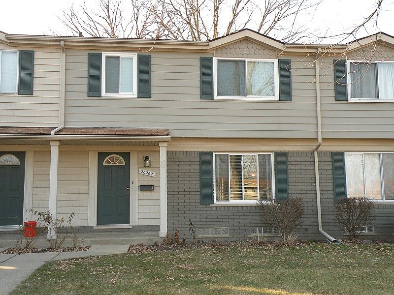1st image of 26262 Franklin Pointe Dr #1