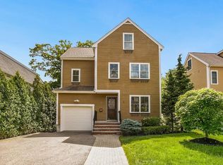 21 Knox St, Belmont, MA 02478