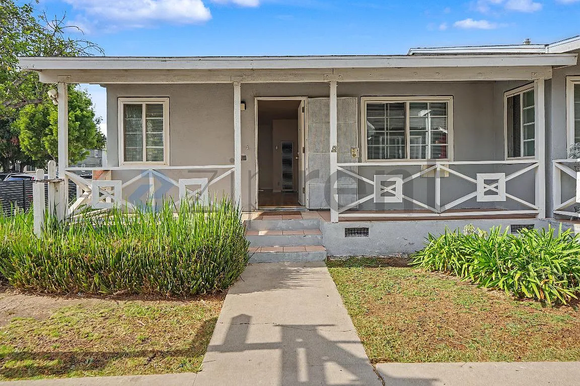 2 bed, 852 sqft, $2,500 — Photo 3