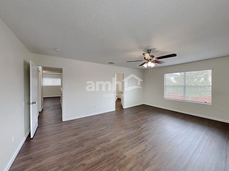 10413 Woodruff Ct — Photo 10
