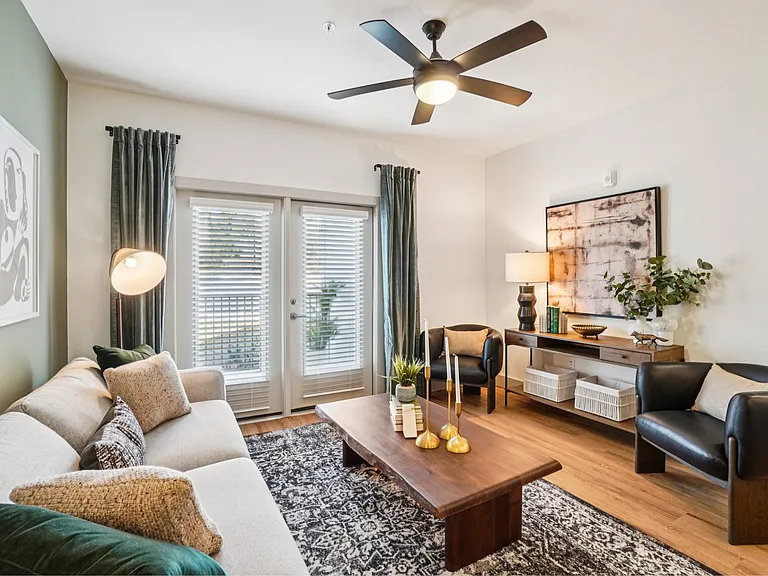 Arden Pines Luxury Apartments — Photo 45