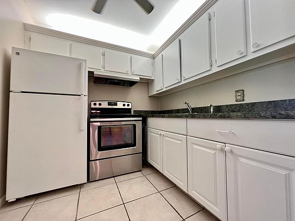 2nd image of 157 Kent I