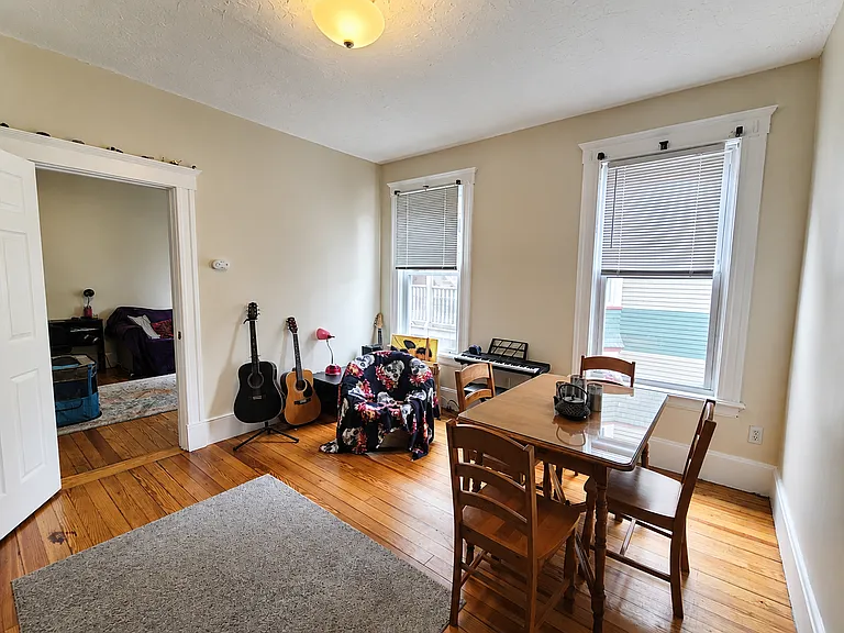 140 Elm St #4 — Photo 1