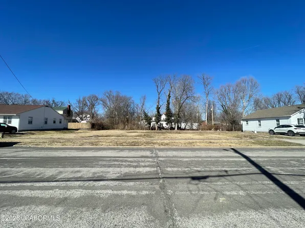 1221 E Jackson St, Mexico, MO 65265