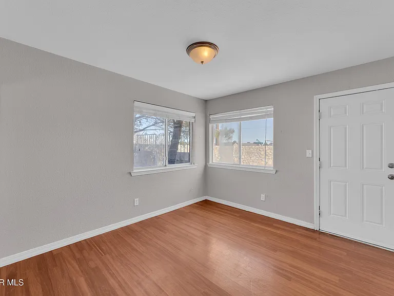 11330 Loma Del Sol Dr — Photo 16