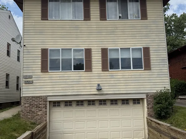 11213 McCracken Rd, Garfield Heights, OH 44125