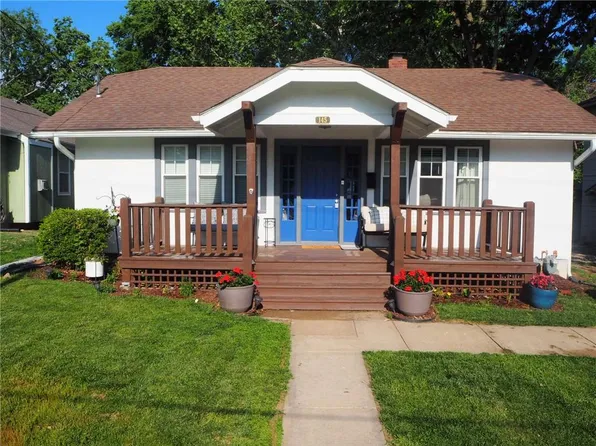 145 Allcutt Ave, Bonner Springs, KS 66012