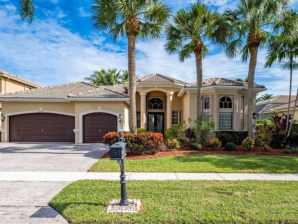 Home For Sale In Avalon