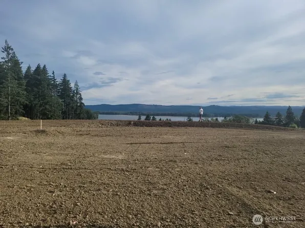 261 Landen Drive, Kalama, WA 98625