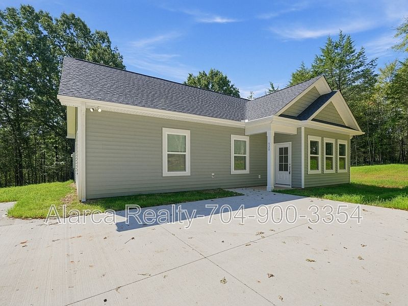 1st image of 438 Weathers Creek Rd