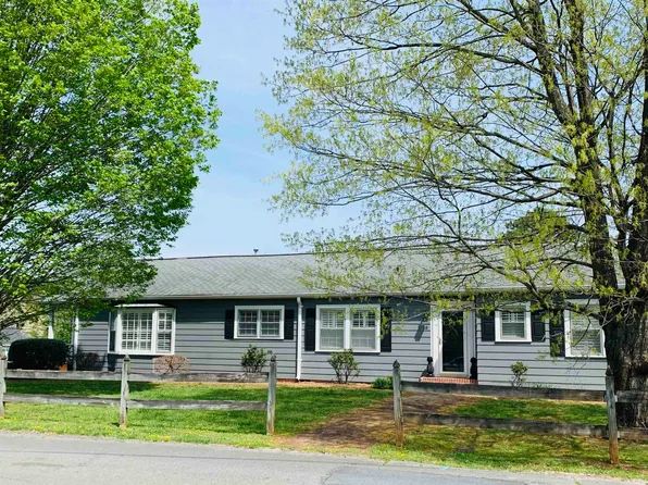 16 Bittings Ave, Summerville, GA 30747