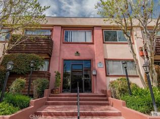 5403 Newcastle Ave APT 22, Encino, CA 91316