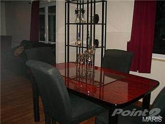 2nd image of 1473 Kew Gardens Dr