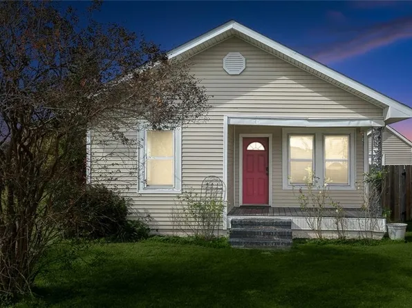 233 Barreca St, Norco, LA 70079