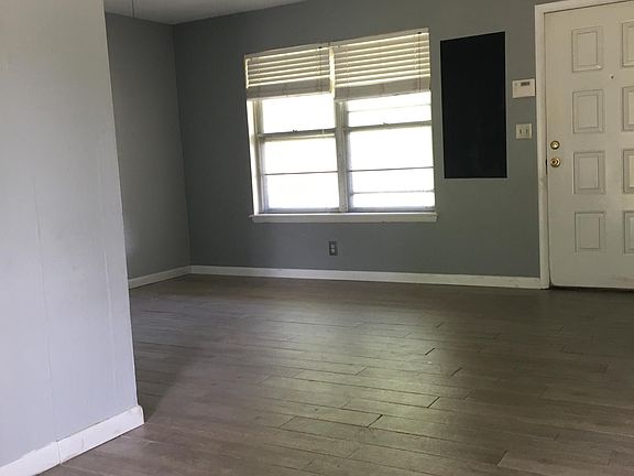 4th image of 1711 Avondale Dr