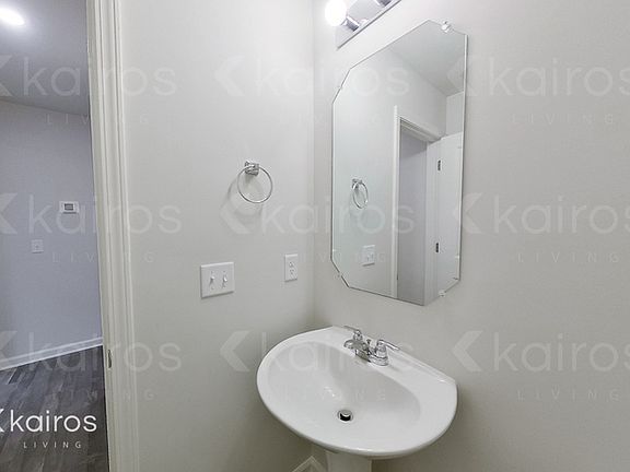 4th image of 2477 Caraway Dr SE