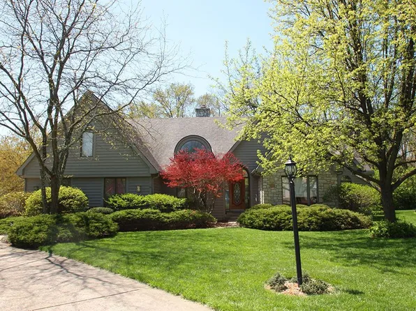 185 Lexington Dr, Loveland, OH 45140