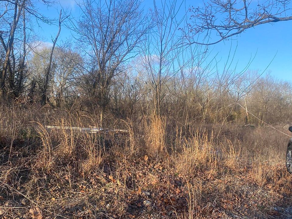 2nd image of 2840 N Lone Elm Avenue