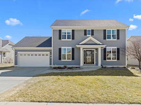 1711 Cloverview STREET, West Bend, WI 53095