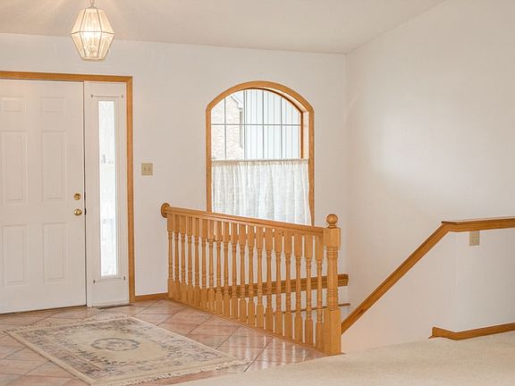 3rd image of 1008 Kenyon Dr
