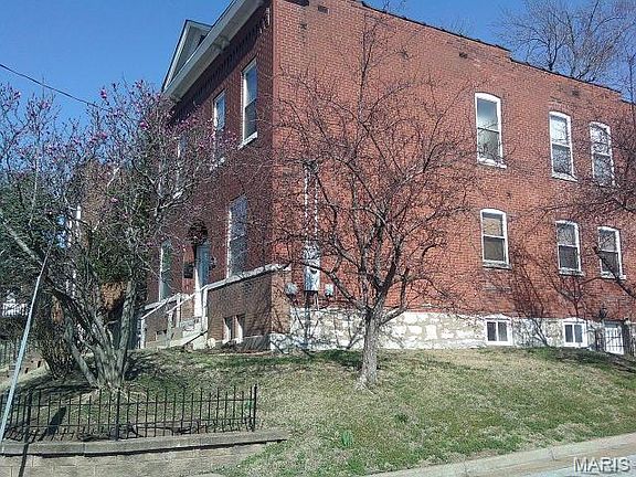 3rd image of 3878 Marine Ave