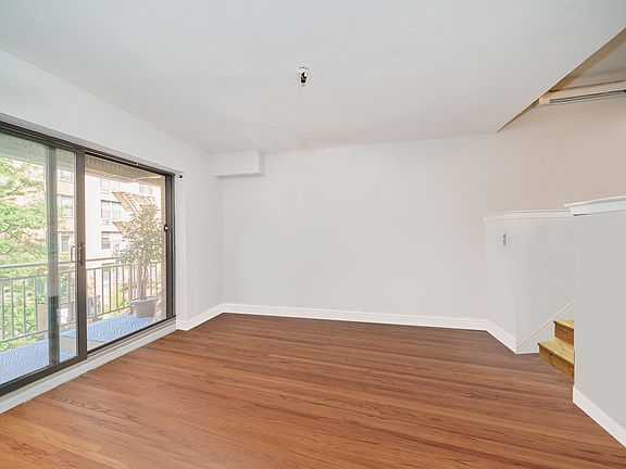 2nd image of 432 E 88th St APT 304