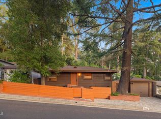 5326 Palm Dr, La Canada Flintridge, CA 91011