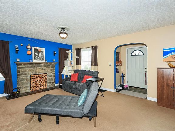 4th image of 713 Millikin St