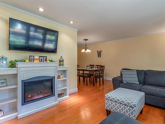 5th image of 1523 Fontana Dr