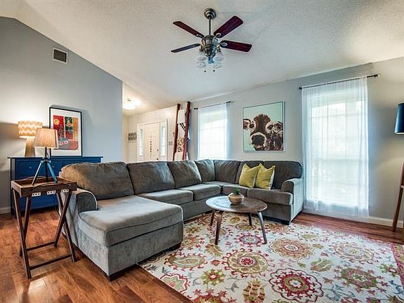 3rd image of 513 Briarcroft Dr