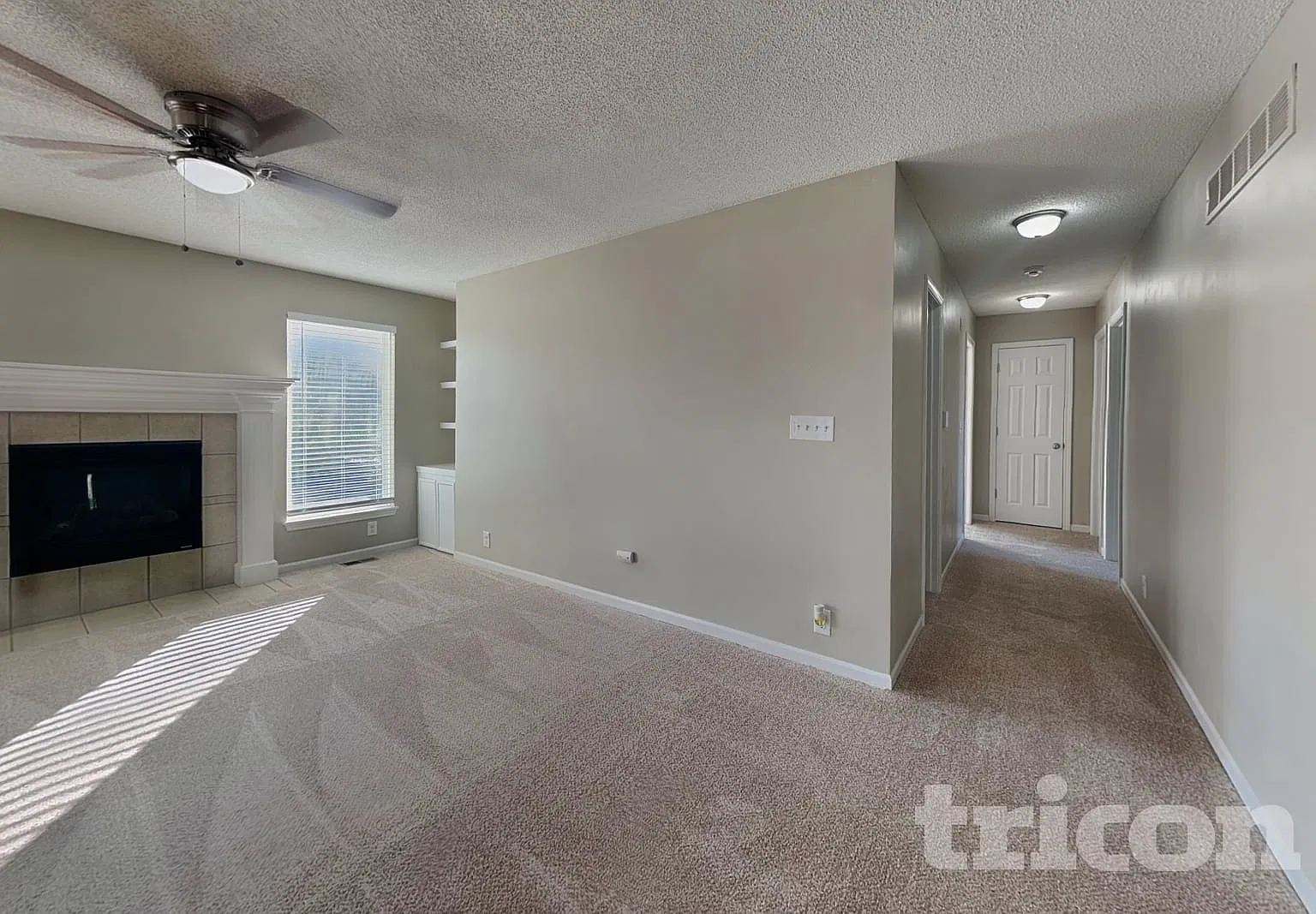 623 S Pine St Gardner KS — Photo 3