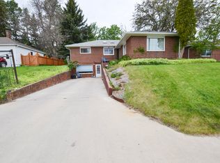 112 10th Ave S, Lewistown, MT 59457