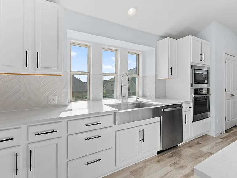 1801 Baleric Dr — Photo 17