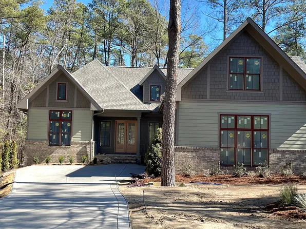12 Hemlock Court, Pinehurst, NC 28374